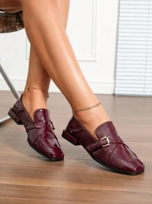 2025新款咖啡色低跟通勤女鞋，百搭实用，适合返校季，英伦风真皮工作鞋