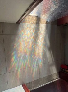 1 Roll 44.5cm Wide 3D Holographic Rainbow Decorative Static Cling Window Film, Colorful Vinyl Glass Sticker, Non-Adhesive Window Decal, Suitable For Living Room, Christmas Party, LPS Christmas Backdrop - Multicolor - View 5