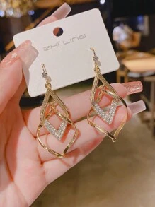 1 Pair Korean Fashion Stylish Innovative Design Earrings, Versatile Holiday Ear Jewelry Suitable For Women's Daily Wear - Gold - View 1