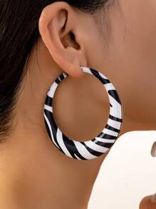 1 Pair Bohemian Hiphop Style Animal Element Elegant Fashion Women's Earrings, Iron Wide Face Exaggerated Large Size Hoop Earrings With Zebra Print Pattern, Suitable For Banquet, Party And Daily Wear - Zebra Print Earrings - View 7