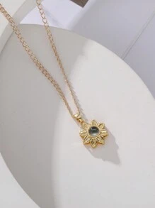 Customized Necklace, Simple & Fashionable Sunflower Pendant Necklace, "I Love You" In 100 Languages Projection Necklace, Custom Engraved Movie-Themed Black & White Photo, Family, Couple, Pet Motto, Suitable For Girlfriend, Mom, Best Friend, Daily Wear - Gold - View 8