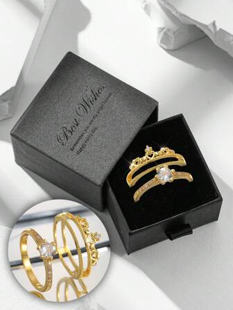 礼盒套装迷人闪亮方晶锆石心形和皇冠戒指，适合女性婚礼佩戴和情人节礼物