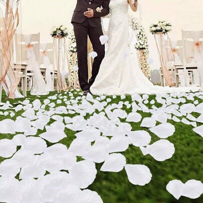 1000 piezas Un paquete de pétalos de rosa blanca de tela no tejida simulada para decorar bodas, bares, celebraciones, propuestas y escenas de confesión