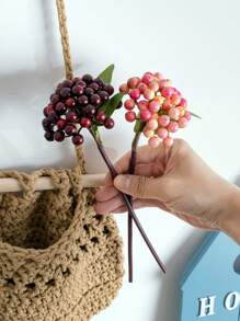 2/4pcs Artificial Berry Stem Fruit Pseudoplastic Berry Plant Holly Fruit Artificial Berry Stem Flower Spray Berry, Lifelike Green Berry With Stem Valentine's Day Simulation Flower, Used For Holly Christmas Holiday And Home Decoration DIY Berry Tree Trunk Home Kitchen Party Centerpiece Decoration Garland Decoration, Artificial Flower Plastic Back To School Room Decor School Supplies