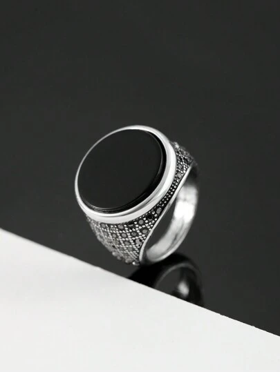 1 قطعة خاتم رجالي ذو شكل مبالغ فيه من الزجاج المرصع بالراين ستون بتصميم دائري عصري، مناسب للارتداء اليومي