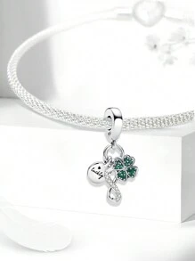 1 pièce Charme de pendentif en argent sterling 925 à quatre feuilles de trèfle de l'arbre de vie. Convient pour les bracelets, bijoux pour femmes, la Saint-Valentin.