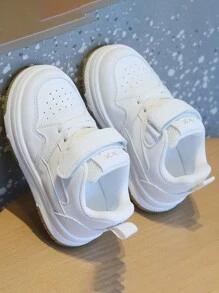 1 Pair New White Sneakers, Non-Slip Lightweight Girls/Boys Casual Soft Sole Board Shoes