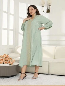 ASBB 重工刺繡金銀色阿拉伯大尺碼女款 JALABIYA 綠色優雅洋裝，2026 秋季節慶派對度假休閒穿搭，沙烏地阿拉伯國慶日服飾 - 綠色 - 查看 7