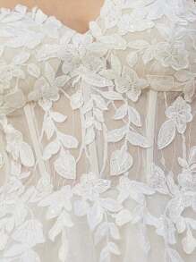 Ivory Off Shoulder Tulle Wedding Dresses With Floral Lace Applique Long A Line Romantic Style Wedding Gown For Bride - Beige - View 5