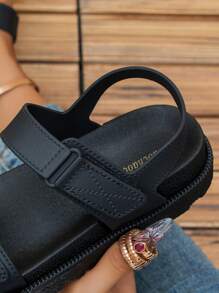 SHIHUA Women Summer 2024 Flat Sandals, Versatile Soft Sole Comfortable Casual, Plus Size College Style Lady-Like Minimalist Sporty Beach Shoes