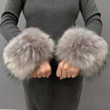 Faux Fox Fur Cuffs Arm Warmer Winter Plush Windproof Women Wrist Cuff Sleeves Gloves Pompom Bracelet Wristband Sleeves Accessory