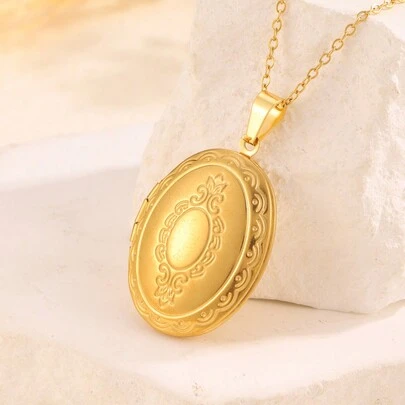 1 件不锈钢个性化心形装饰小盒项链，适合日常佩戴、礼物和纪念