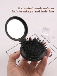 1 buah Sisir Mini Eksklusif Pernikahan Motif Bunga 26 Huruf yang Lucu, Sisir Mini Bantalan Udara yang Ringkas dan Portabel dengan Pijat Kantung Udara Lipat, Cermin Terintegrasi, Penting untuk Perjalanan dan Berkemah - Hitam - View 6