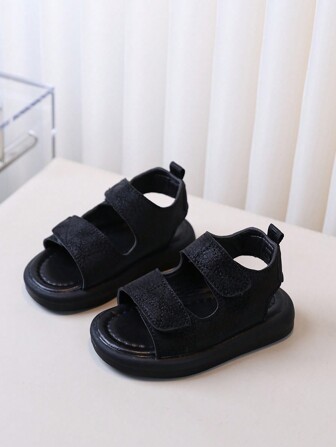 Nieuwe kinderzomersandalen, jongens- en meisjesschoenen voor binnen en buiten met antislip, zachte zool voor peuters en kleuters