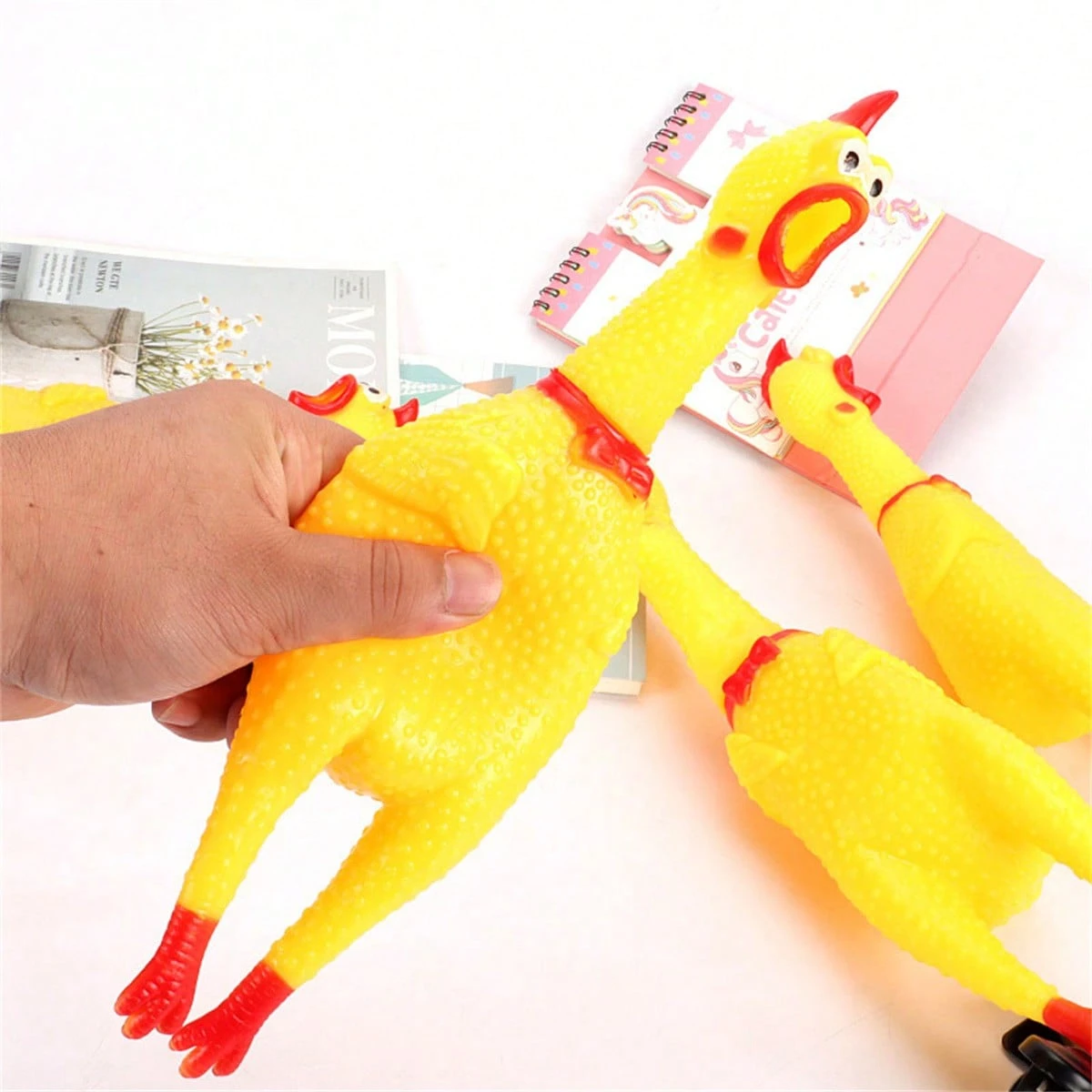 1pc Screaming Rubber Chicken Dog Toy, Funny Novelty Prank Toy Suitable