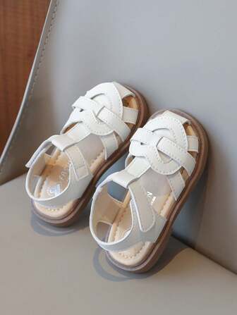 女童凉鞋，婴儿皮鞋，幼儿包头沙滩鞋，公主款，夏季