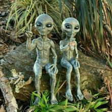Outer Space Alien Statue Martians Garden Figurine Set Home Decoration Outdoor,Valentine's Day Gift For Loved Ones - 男人 - 查看 2
