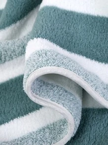 1 Set Of Large Bath Towel, Rectangular Towel, Super Absorbent, No Shedding, Soft And Breathable, Color Stripe Pattern, Multiple Colors To Choose From, Ultra-Fine Fiber Coral Fleece Material, Can Be Wrapped In Bath Towel, Essential For Bathing, Hot Springs, Bathroom, Bathing, Swimming, Bathroom, Swimming Pool, Bathroom Towel, Women Valentine Gift Birthday Boyfriend Girlfriend Home Bathroom Decor Summer Shower Towels For Beaty Salon, Hotel Sports,Home Essentials, Towel, Skin Care Bath Towel Sheet