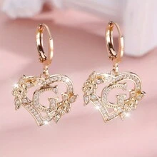 1 对心形首字母方晶锆石环形耳环，适合女士少女，精美心形雕刻 26 个字母 A-Z 和个性化名字花朵耳环，适合日常情人节珠宝生日礼物、妈妈、母亲、母亲节、礼物 - 花心形字母 - 查看 22
