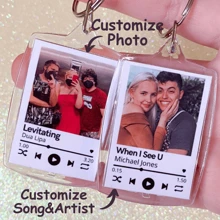 Valentine's Day Gift, Couple Photo, Personalize Gift, Custom 1pc Photo And Text Keychain, Personalized Acrylic Keychain, Custom Couple Keychain, Photo Key Ring, Valentine's Day, Birthday's Gift, Anniversaries, Couples Gift,Durable,Engraved,Stainless,Colorful,Cute,Adorable,Funny,Kawaii,Y2K,Stylish,Unisex,Casual,Custom,Personalized,Unique,Customized,Ideal Gifts For Him,Ideal Gifts For Her,Her,Boyfriend,Girlfriend,Family,Friends