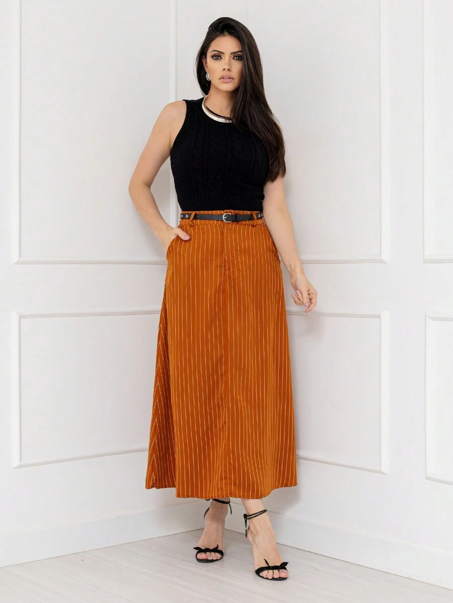 Imported Women's Skirts For The Lower Body With Button Collar, Zipper And Belt-Out. This Is Striped And Can Be Matched With A Suit. There Are Triangular Studs On The Belt. The Belt Is A Thin Strip. The Whole Looks Gentle And Elegant. The Model Number Is VF24011. This Style Is The Popular Skirt Of An Internet Celebrity - 焦糖色 - 查看 1