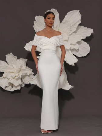 露肩绷带针织紧身连衣裙，性感欧式风格，适合派对、聚会、宴会