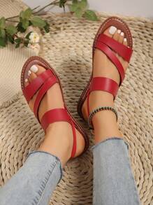 European & American Style Summer Fashion Casual Comfort Women Flat Sandals, Round Toe Low Heel Beach Shoes