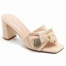 Schuhe mit Absatz und Schleifen-Dekoration und Accessoire - Beige - Übersicht 1
