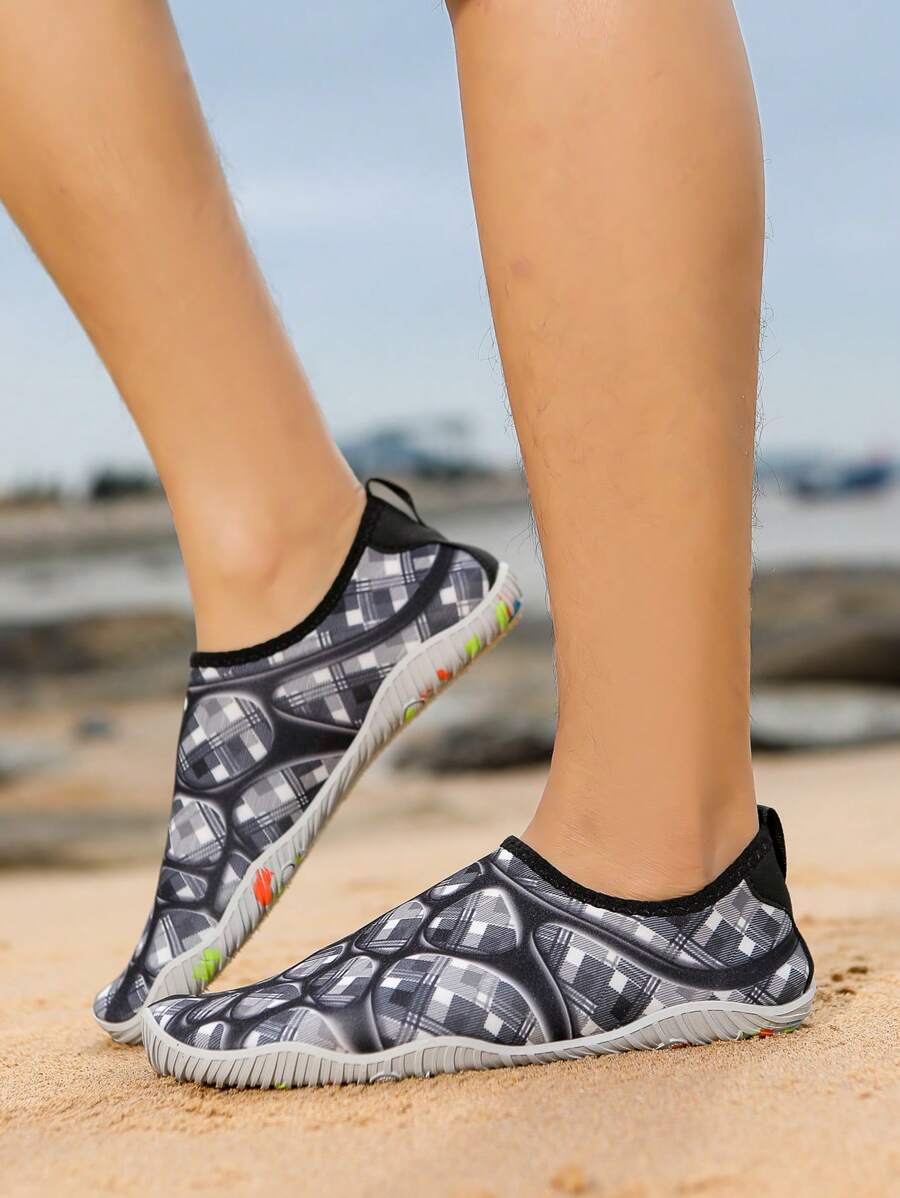 anti slip beach shoes