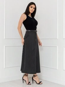 Imported Women's Skirts For The Lower Body With Button Collar, Zipper And Belt-Out. This Is Striped And Can Be Matched With A Suit. There Are Triangular Studs On The Belt. The Belt Is A Thin Strip. The Whole Looks Gentle And Elegant. The Model Number Is VF24011. This Style Is The Popular Skirt Of An Internet Celebrity - 黑色 - 查看 5