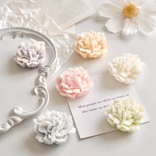 1pc Handmade Carnation Shaped Scented Candle, Ideal For Room Decor, Dining Table Setting, Party, Wedding, Mother's Day Gift, Valentine's Day Decor, Valentine's Day Gift, Best Friend Gift, Graduation Gift, Mother's Day Gift, Wedding Anniversary Gift, Halloween Gift, Christmas Gift, Home Decor, Birthday Decor, Wedding Souvenir, Fragrance: [Fragrance Type]