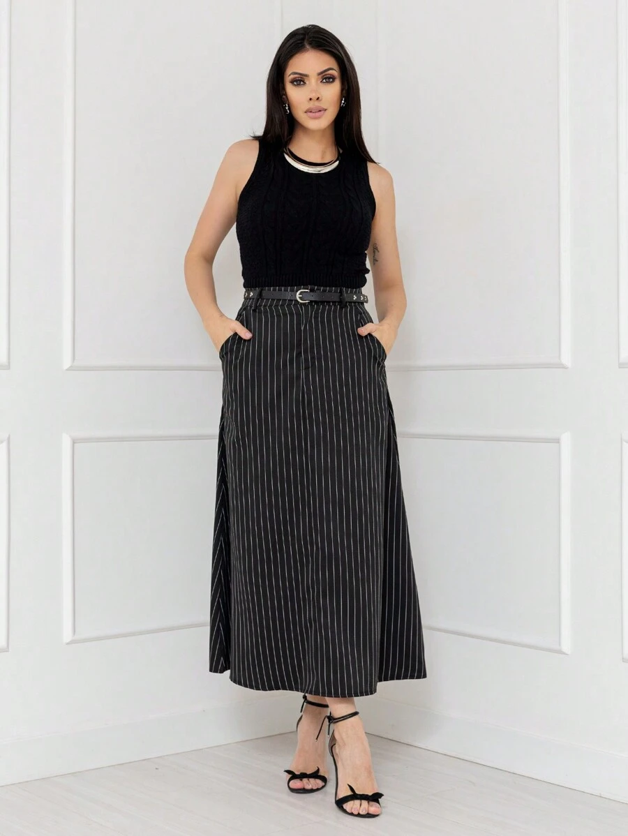 Imported Women's Skirts For The Lower Body With Button Collar, Zipper And Belt-Out. This Is Striped And Can Be Matched With A Suit. There Are Triangular Studs On The Belt. The Belt Is A Thin Strip. The Whole Looks Gentle And Elegant. The Model Number Is VF24011. This Style Is The Popular Skirt Of An Internet Celebrity - 黑色 - 查看 1