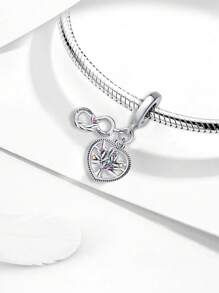 1 pièce Charme de pendentif en argent sterling 925 à quatre feuilles de trèfle de l'arbre de vie. Convient pour les bracelets, bijoux pour femmes, la Saint-Valentin.