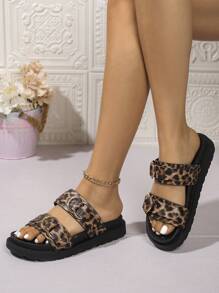 Sandal đế xuồng mùa hè dành cho nữ, chất liệu nhựa mềm, họa tiết da báo, viền màu sáng, phong cách đường phố cá tính, dép xỏ ngón kiểu Âu Mỹ. - da báo - Xem 3