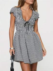 Women Deep V Neck Shirred Smocked Romper Plaid Casual Short Jumpsuits Rompers Flowy Beach Outfits - 黑色 - 查看 1