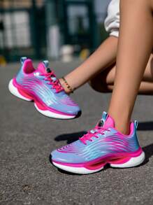 Chaussures de sport élégantes et décontractées pour femmes, baskets respirantes en maille pour l'été, ultra-légères, élastiques, amortissantes et antidérapantes pour le course extérieur