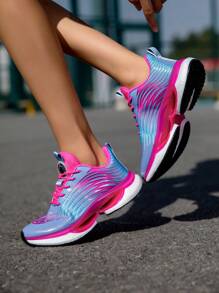 Chaussures de sport élégantes et décontractées pour femmes, baskets respirantes en maille pour l'été, ultra-légères, élastiques, amortissantes et antidérapantes pour le course extérieur