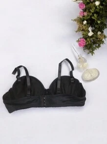 Brasier copa B, con un lindo diseño liso, y pedrería en el medio, ajustable, confortable y suave - Negro - Ver 3
