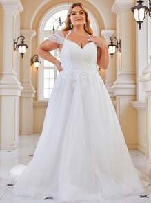 Plus Size Ivory Off Shoulder Lace Wedding Dresses With Train Haft V Neck Wedding Dress With Applique Lace Up Back Luxury Glitter Tulle Hem Halter A-Line Bridal Ball Dress For Wedding Party, Bride