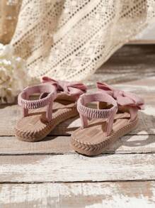 1 Paar Mädchen Sandalen mit doppelter Lage und Schleife, elastischem Riemendesign, weich und bequem, dicke und leichte Sohle, geeignet für 3-14 Jahre, Sommer, Outdoor, Strand, Urlaub, passend zur Größe der Mutter