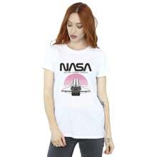 NASA تي شيرت نسائي/سيدات بتصميم مكوك فضائي وغروب الشمس من القطن بأسلوب فريند (أبيض) - 153 جرام/م² قطن مغزول حلقي 100% - أبيض - مشاهدة 2