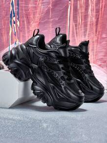 Tênis Casuais de Plataforma da Moda Feminina, Salto Alto Preto de 7cm, Sapatos Leves Antiderrapantes com Aumento de Altura, Sapatos Esportivos Confortáveis, de Sola Macia e Absorvente de Choque, Adequados para Uso Diário, Encontros, Fitness, Escritório, Sapatos Pretos Plus Size, Sapatos de Skate para Adolescentes e Estudantes Universitários