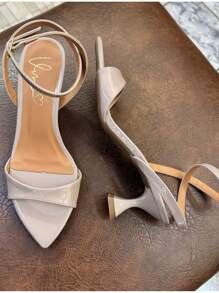 Low Heel Sandal With Leaf Toe - Grey - View 1