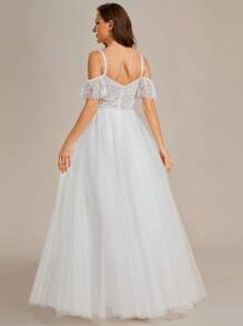 EVER-PRETTY Elegantes romantisches Brautkleid mit Fischgrat- und Muschel-Dekor, Kontrast-Mesh und Off-Shoulder, weiß