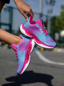 Chaussures de sport élégantes et décontractées pour femmes, baskets respirantes en maille pour l'été, ultra-légères, élastiques, amortissantes et antidérapantes pour le course extérieur