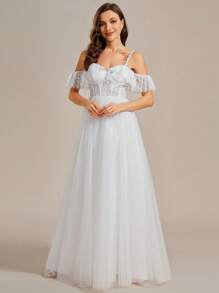 EVER-PRETTY Elegantes romantisches Brautkleid mit Fischgrat- und Muschel-Dekor, Kontrast-Mesh und Off-Shoulder, weiß