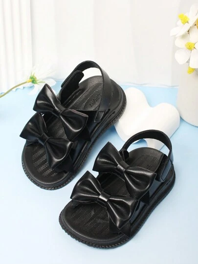 1 双黑色钩环扣婴儿凉鞋，带蝴蝶结装饰，简约舒适的婴儿户外鞋，夏季
