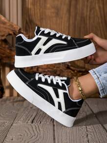 Fall/Winter Fashionable Women Low-Top Lace-Up Skateboarding Shoes - Lightweight & Comfortable Casual Sneakers - Stylish Color Block Design