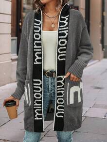Áo len cardigan dáng rộng thời trang thu đông và giải trí cỡ lớn, mẫu áo len cardigan có mũ trùm đầu, túi trước, thiết kế jacquard kiểu dáng Y2K, sử dụng thiết kế thêu thương hiệu, dành riêng cho phụ nữ để tạo ra áo len cardigan cỡ lớn, thích hợp cho các buổi đi chơi, du lịch, chụp ảnh, mặc vào mùa thu và mùa đông, áo khoác nữ - Màu xám đen - Xem 4