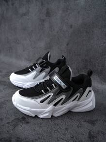 春秋季青少年男孩时尚双网低帮运动鞋，拼色设计，时尚炫酷，适合日常穿着，可调节钩环一脚蹬校园学生鞋